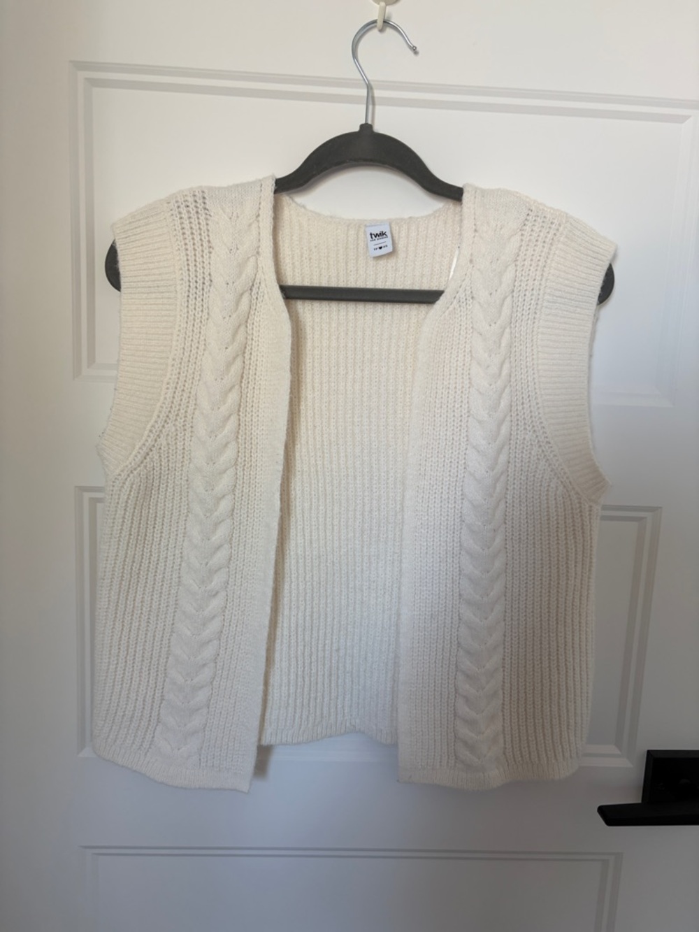 Ivory Cable-Knit Sleeveless Cardigan - Women Sweater